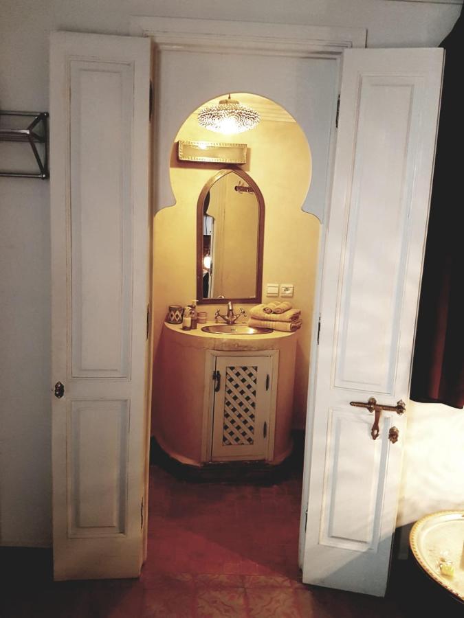 Riad Laly Tourisme Eclaire Le Bijou De La Medina Marrakesch Exterior foto
