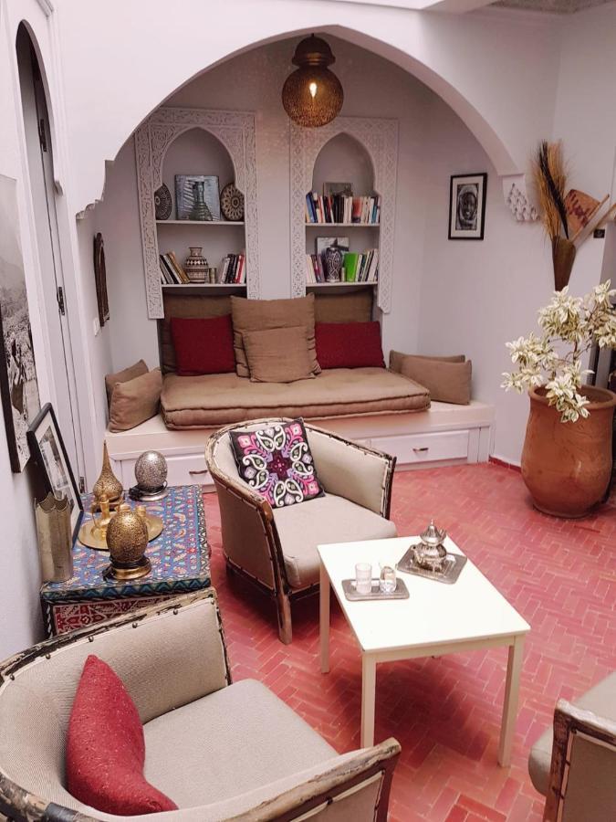 Riad Laly Tourisme Eclaire Le Bijou De La Medina Marrakesch Exterior foto